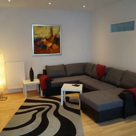 Ferienwohnung Uebach Palenberg Marktplatz Apartment